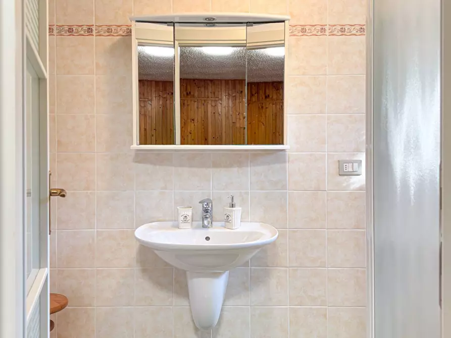 Immagine 83 di Villa in vendita  in Via Gerbietti 12 a Ranco