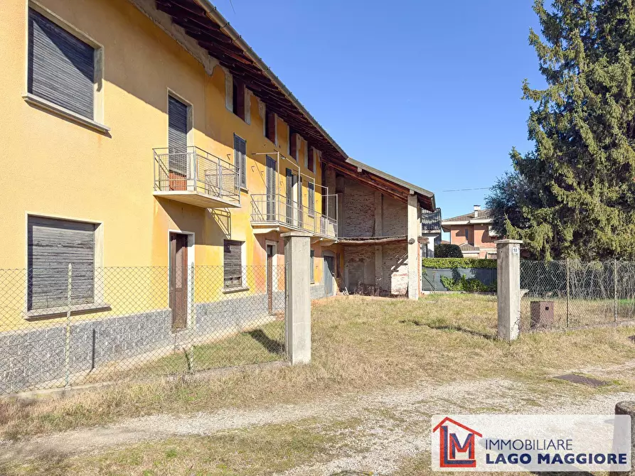 Immagine 7 di Casa indipendente in vendita  in Via Milano 43 a Angera