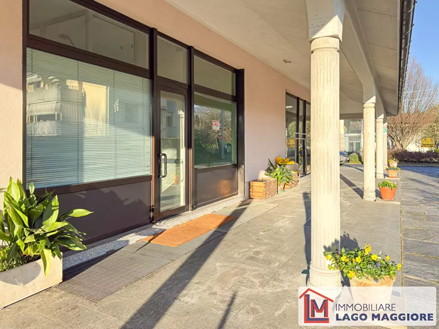 Immagine 5 di Negozio in vendita  in Via Lavandè 6 a Monvalle
