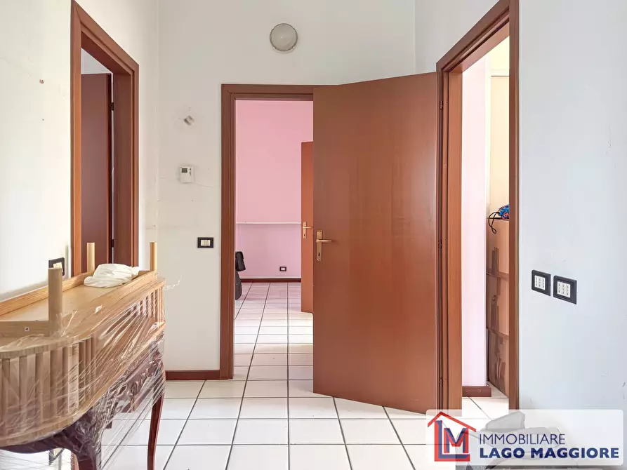 Immagine 21 di Negozio in vendita  in Via Lavandè 6 a Monvalle