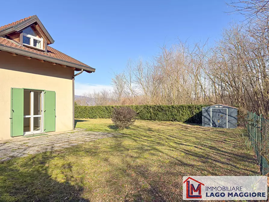 Immagine 6 di Villa in vendita  in Via Milano 1037 a Ispra