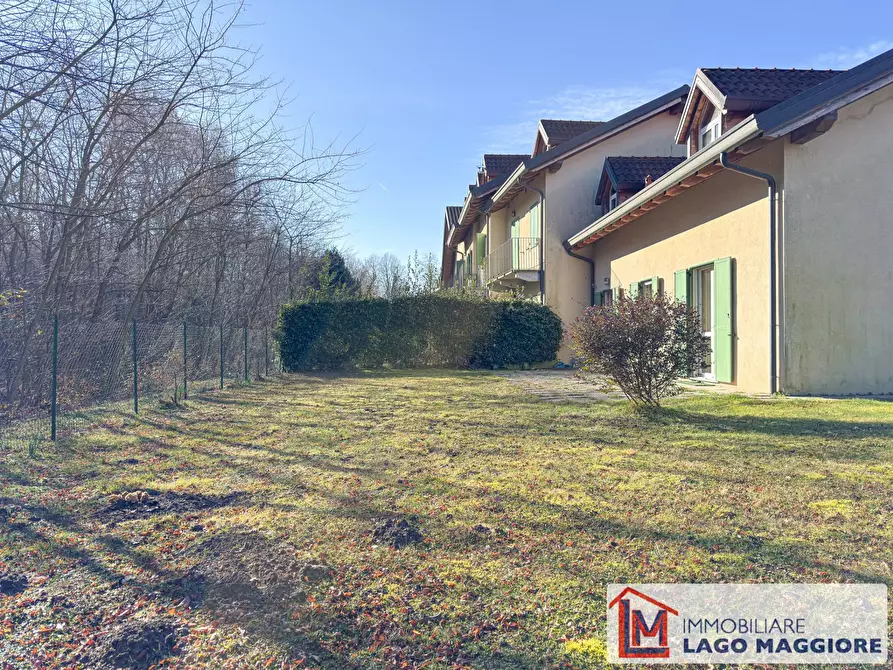 Immagine 9 di Villa in vendita  in Via Milano 1037 a Ispra