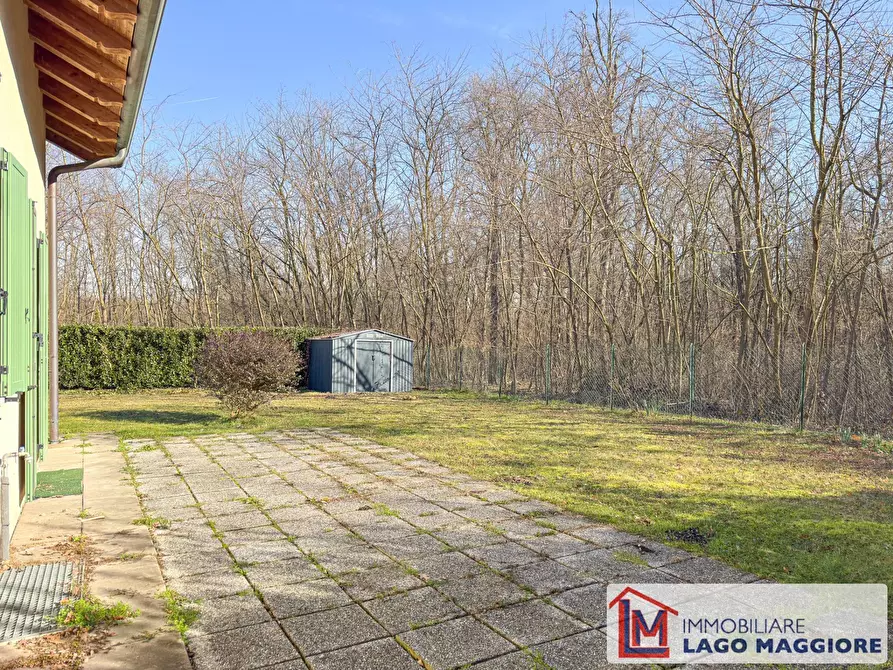 Immagine 13 di Villa in vendita  in Via Milano 1037 a Ispra