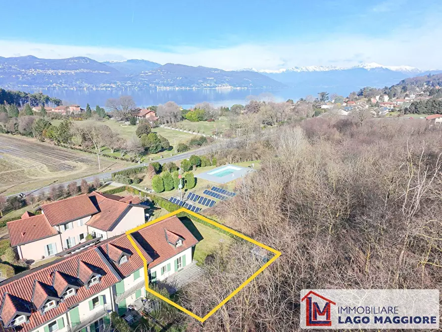 Immagine 14 di Villa in vendita  in Via Milano 1037 a Ispra