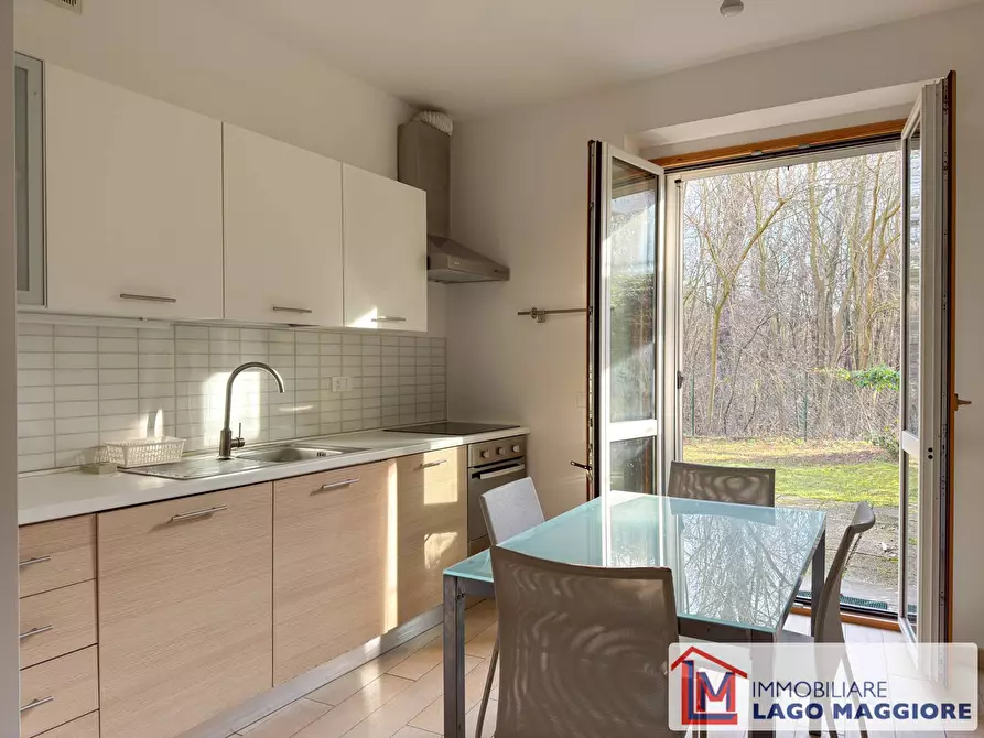 Immagine 29 di Villa in vendita  in Via Milano 1037 a Ispra