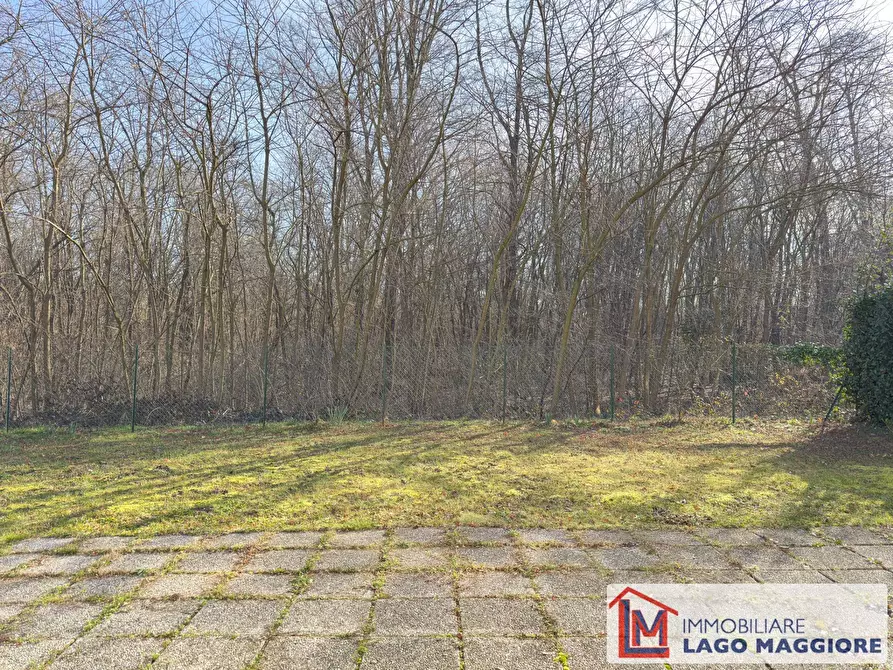 Immagine 30 di Villa in vendita  in Via Milano 1037 a Ispra