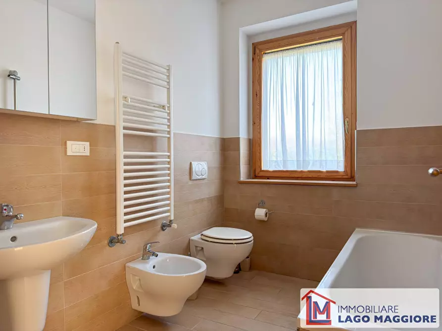 Immagine 42 di Villa in vendita  in Via Milano 1037 a Ispra