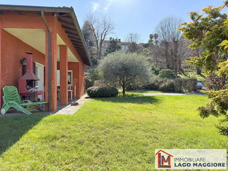 Immagine 15 di Villa in vendita  in Via Quassa 15 a Ranco