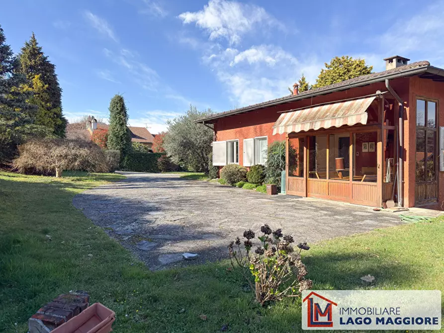 Immagine 18 di Villa in vendita  in Via Quassa 15 a Ranco
