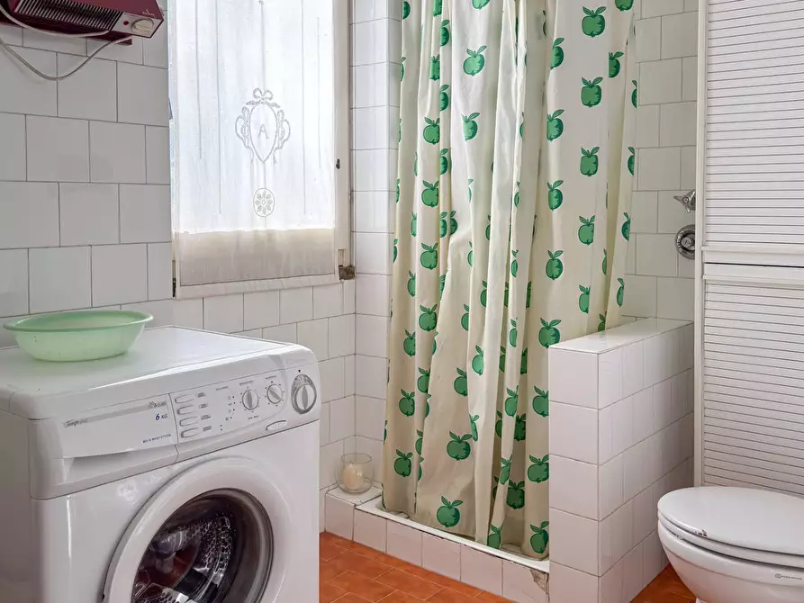 Immagine 46 di Villa in vendita  in Via Quassa 15 a Ranco