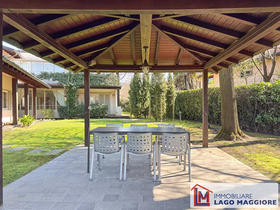 Immagine 72 di Villa in vendita  in Via Eugenio Montale 37 a Travedona-Monate