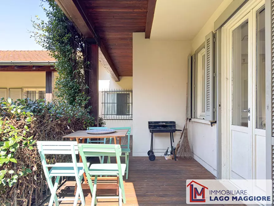 Immagine 75 di Villa in vendita  in Via Eugenio Montale 37 a Travedona-Monate