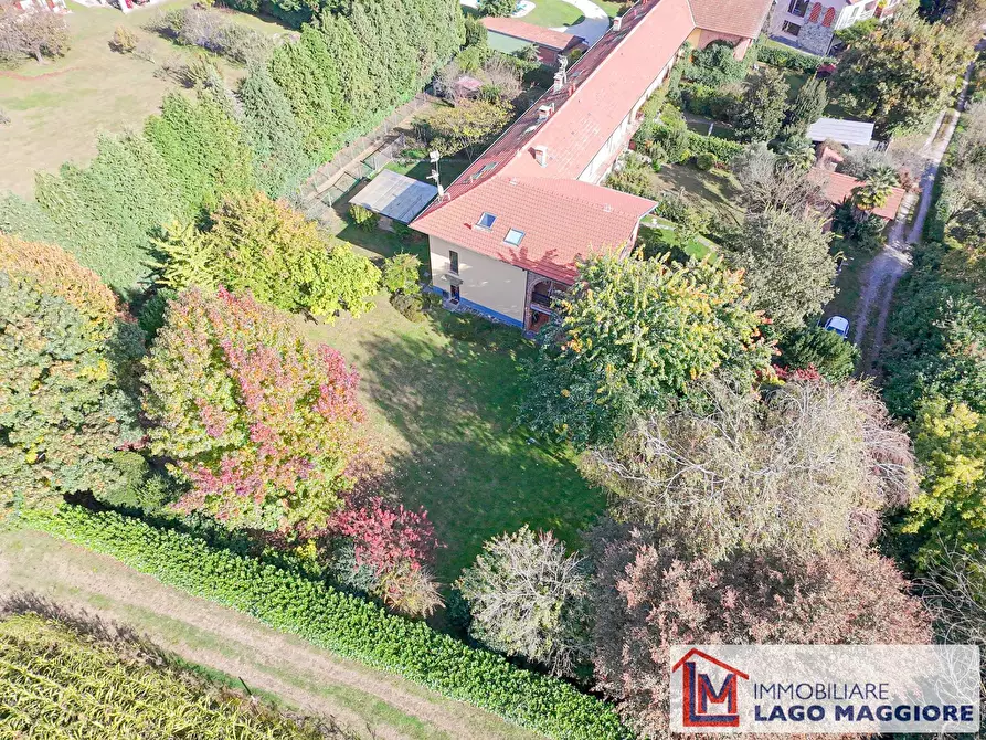 Immagine 5 di Villa in vendita  in Via Monzeglio 86 a Ispra