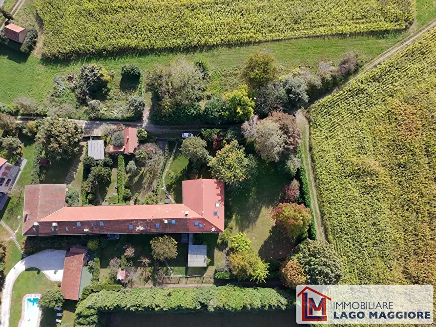 Immagine 7 di Villa in vendita  in Via Monzeglio 86 a Ispra