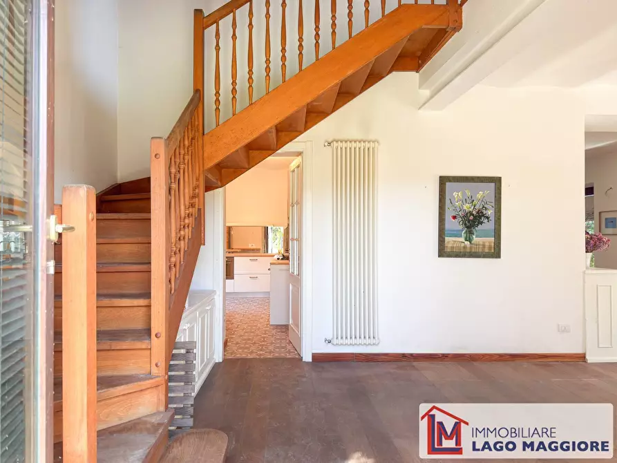 Immagine 17 di Villa in vendita  in Via Monzeglio 86 a Ispra