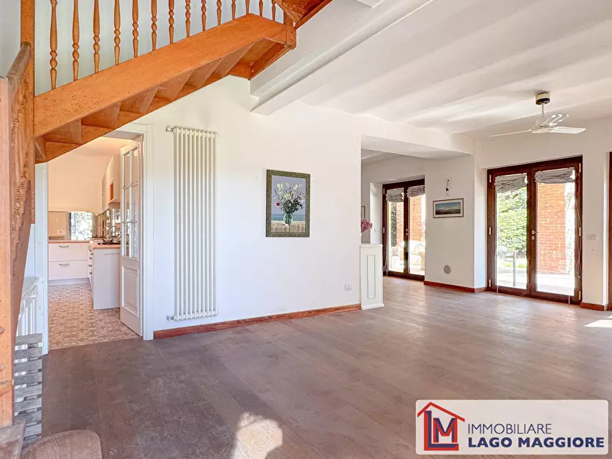 Immagine 18 di Villa in vendita  in Via Monzeglio 86 a Ispra