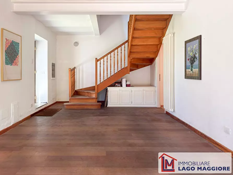 Immagine 25 di Villa in vendita  in Via Monzeglio 86 a Ispra