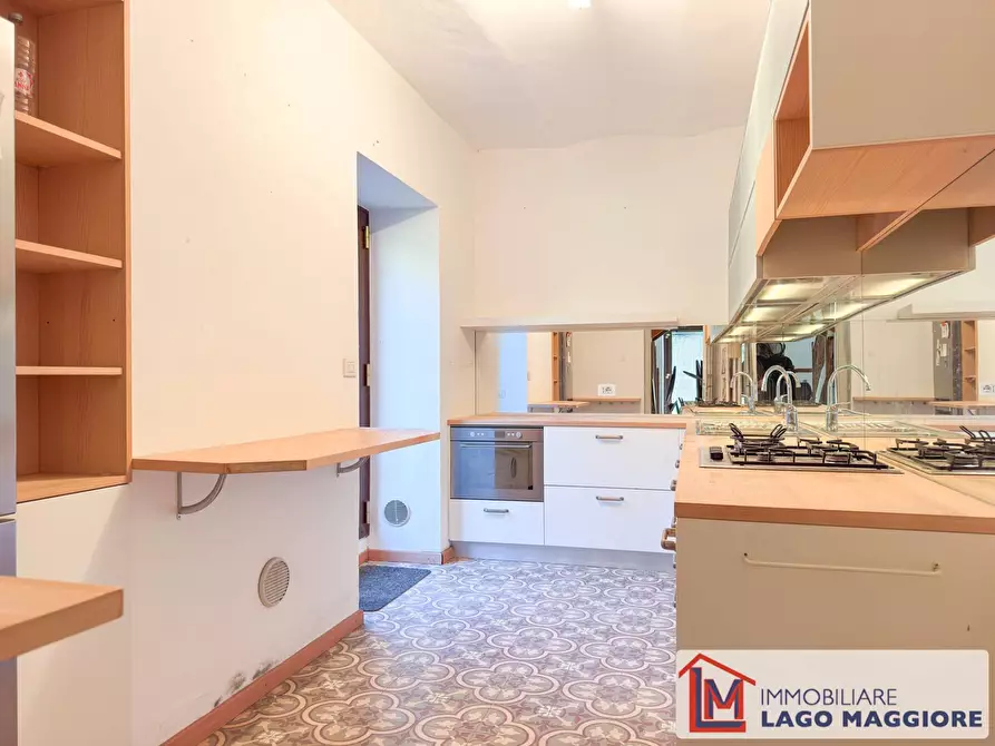 Immagine 32 di Villa in vendita  in Via Monzeglio 86 a Ispra