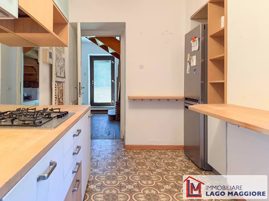 Immagine 34 di Villa in vendita  in Via Monzeglio 86 a Ispra