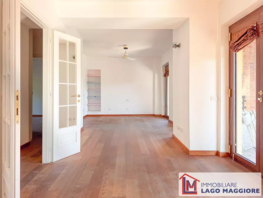 Immagine 39 di Villa in vendita  in Via Monzeglio 86 a Ispra