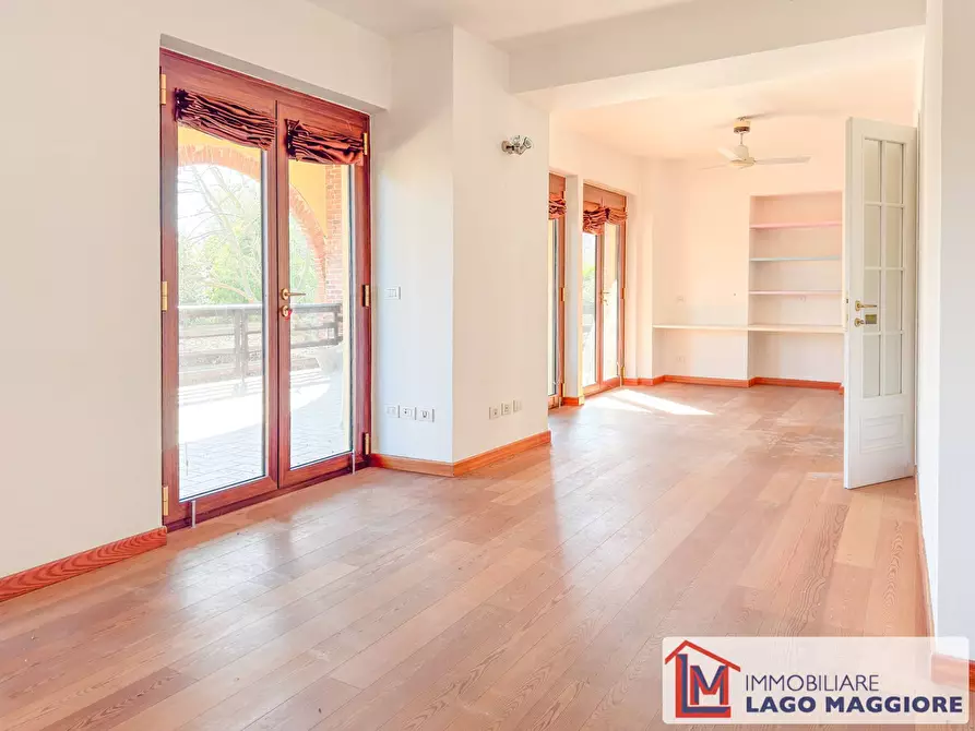 Immagine 40 di Villa in vendita  in Via Monzeglio 86 a Ispra