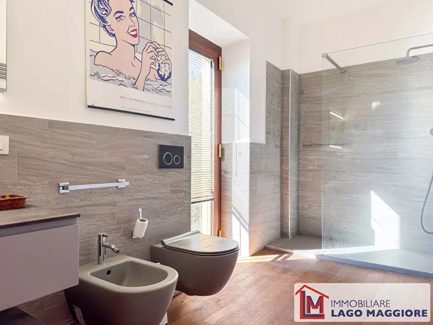 Immagine 53 di Villa in vendita  in Via Monzeglio 86 a Ispra