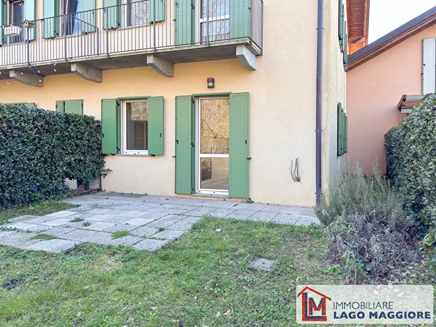 Immagine 7 di Villetta a schiera in vendita  in Via Milano 1037 a Ispra