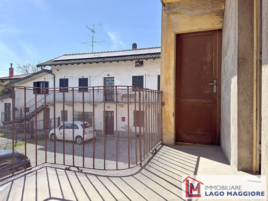 Immagine 15 di Palazzo in vendita  in Via Roma 17 a Brebbia