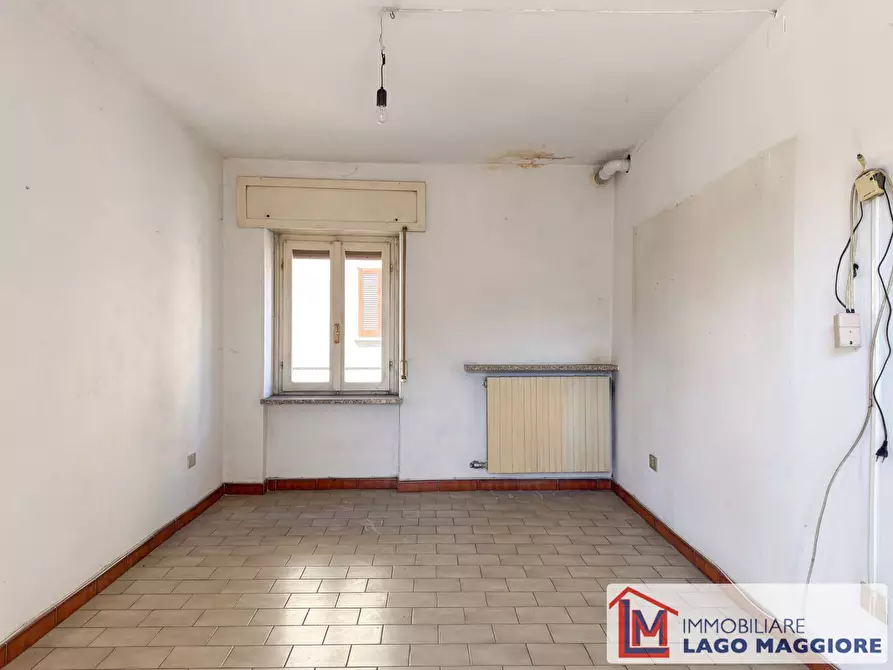 Immagine 16 di Palazzo in vendita  in Via Roma 17 a Brebbia