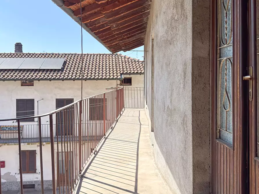 Immagine 23 di Palazzo in vendita  in Via Roma 17 a Brebbia