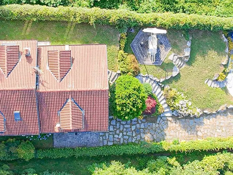 Immagine 2 di Villa in vendita  in Via Alberto a Ranco