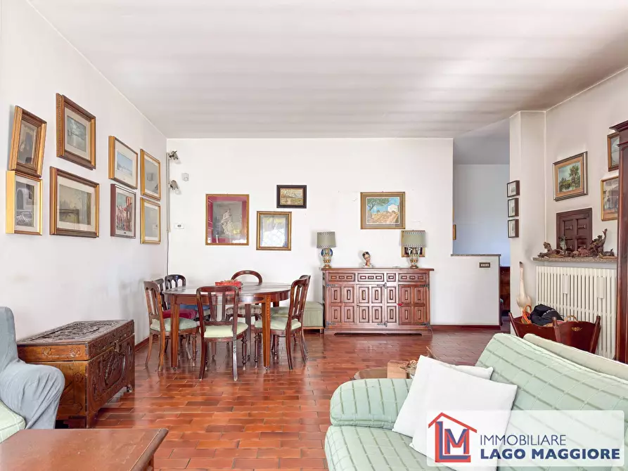 Immagine 19 di Villa in vendita  in Via Mazzini 21 a Ispra