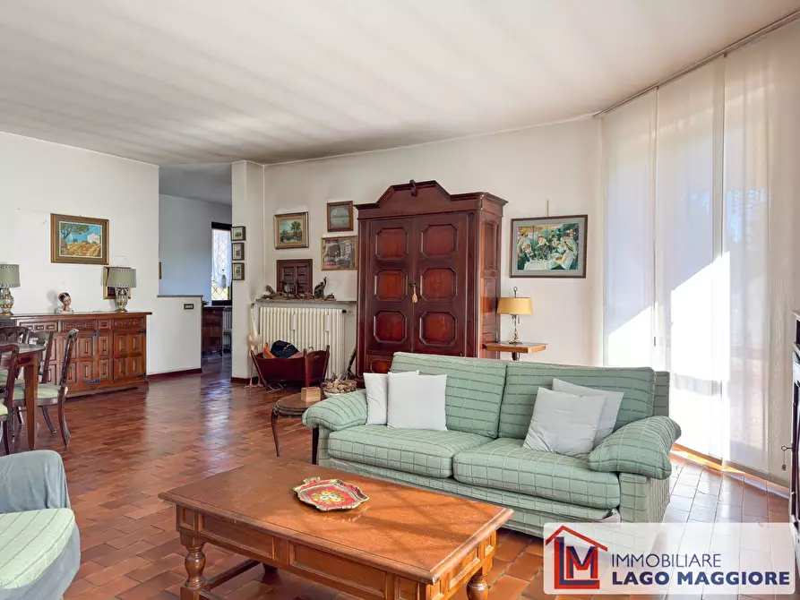 Immagine 20 di Villa in vendita  in Via Mazzini 21 a Ispra