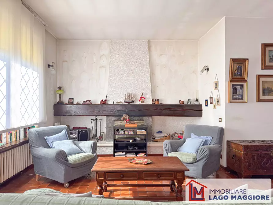Immagine 22 di Villa in vendita  in Via Mazzini 21 a Ispra