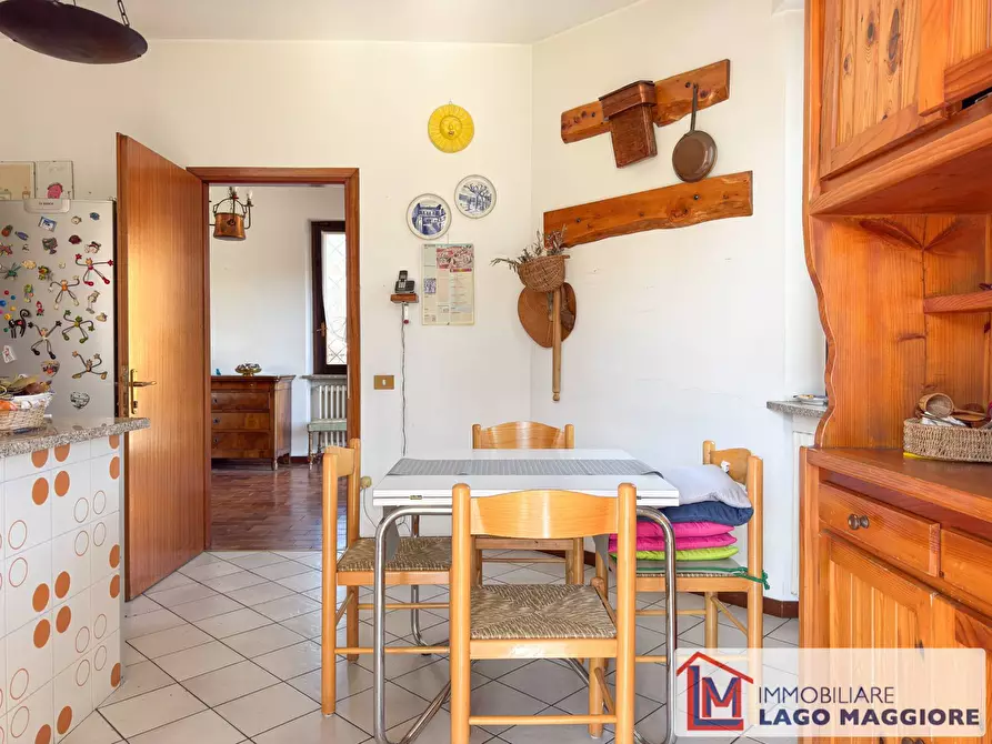 Immagine 27 di Villa in vendita  in Via Mazzini 21 a Ispra