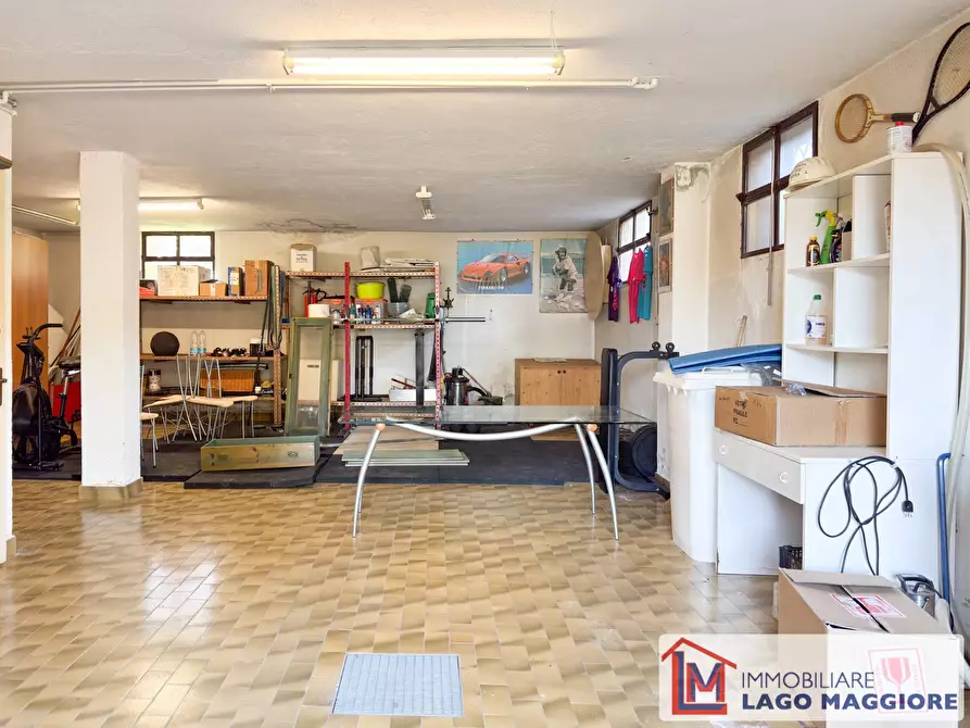 Immagine 48 di Villa in vendita  in Via Mazzini 21 a Ispra