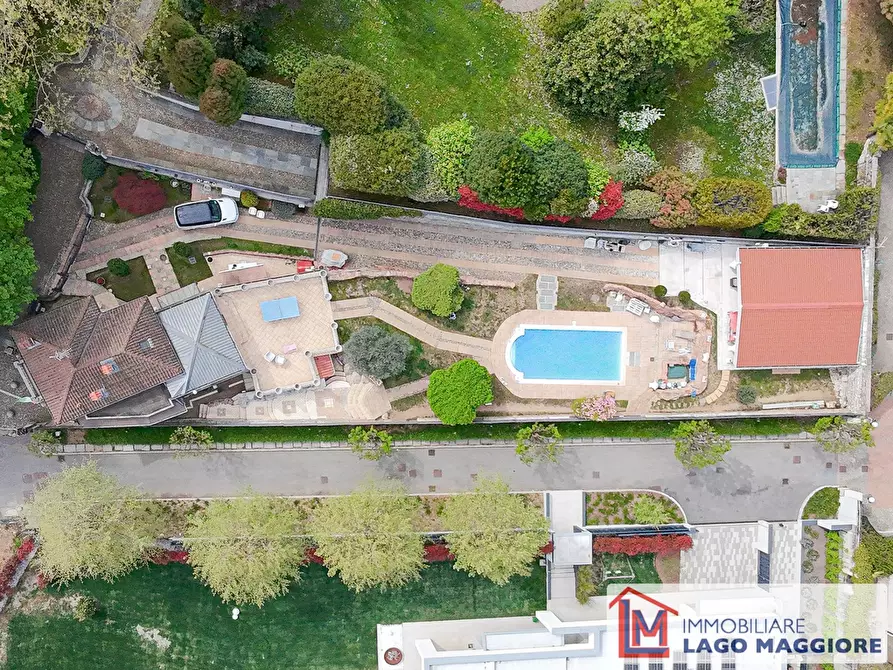 Immagine 1 di Villa in vendita  in Via Fiume 46 a Varese