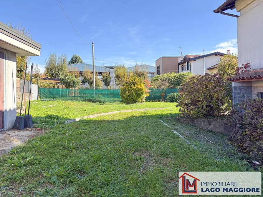 Immagine 6 di Villa in vendita  in Via Sempione 13 a Sesto Calende
