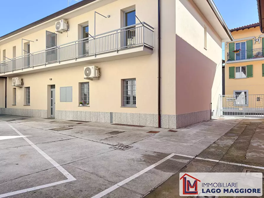 Immagine 16 di Negozio in vendita  in Via Piave 14 a Ispra