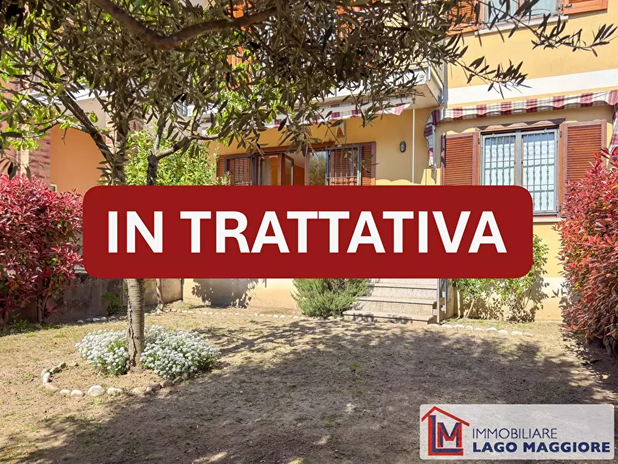 Immagine 1 di Appartamento in vendita  in Via Lavorascio 193 a Ispra