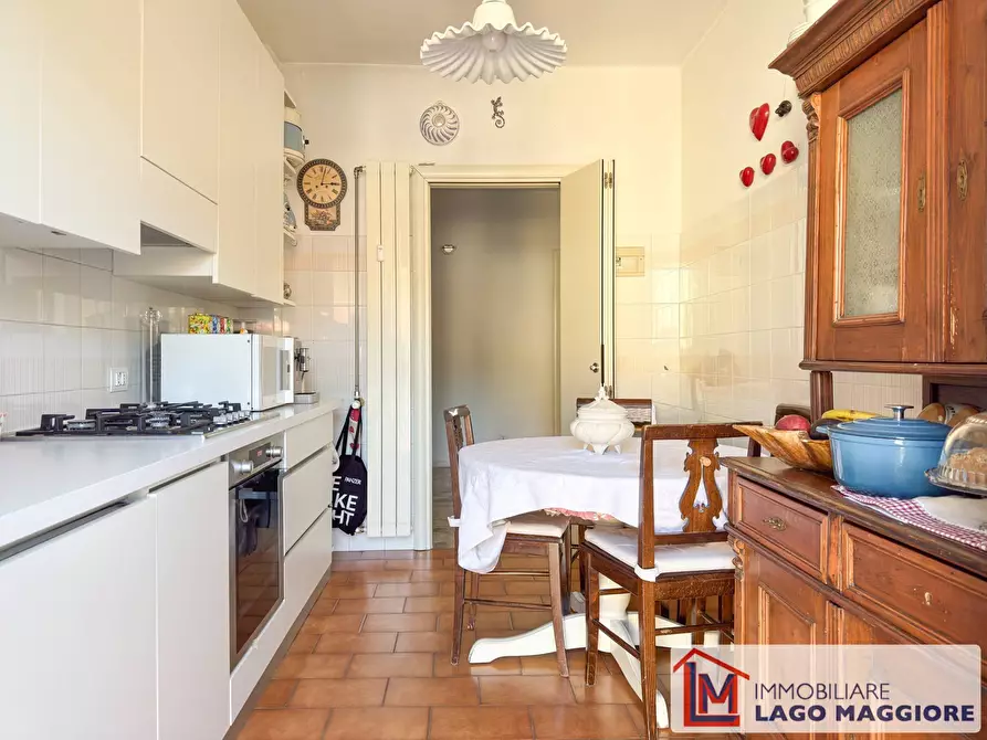 Immagine 8 di Appartamento in vendita  in VIA BANETTI 39 a Ispra