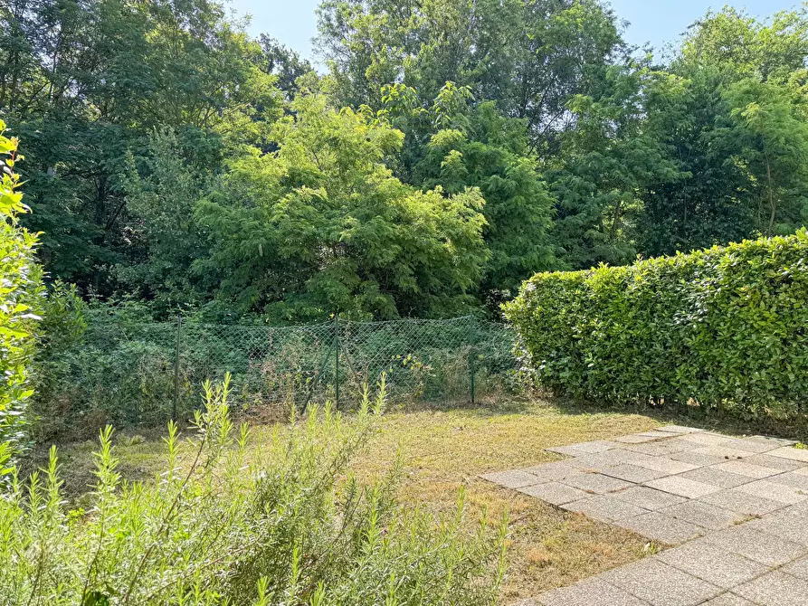 Immagine 3 di Villetta a schiera in vendita  in Via Milano 1037 a Ispra