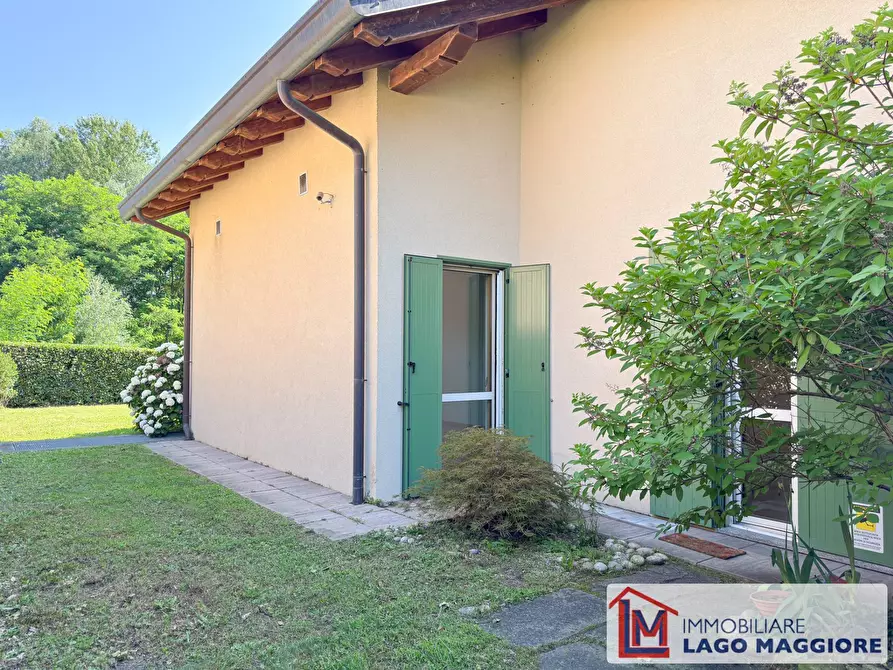 Immagine 6 di Villa in vendita  in Via Milano 1037 a Ispra