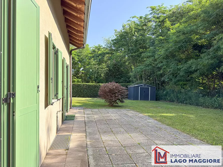 Immagine 9 di Villa in vendita  in Via Milano 1037 a Ispra