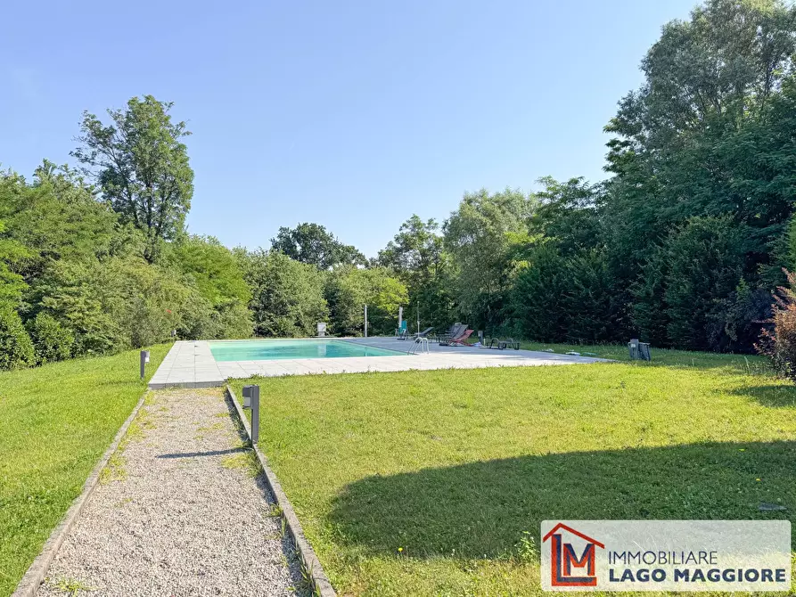 Immagine 16 di Villa in vendita  in Via Milano 1037 a Ispra