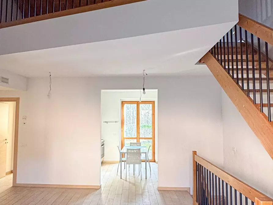 Immagine 24 di Villa in vendita  in Via Milano 1037 a Ispra