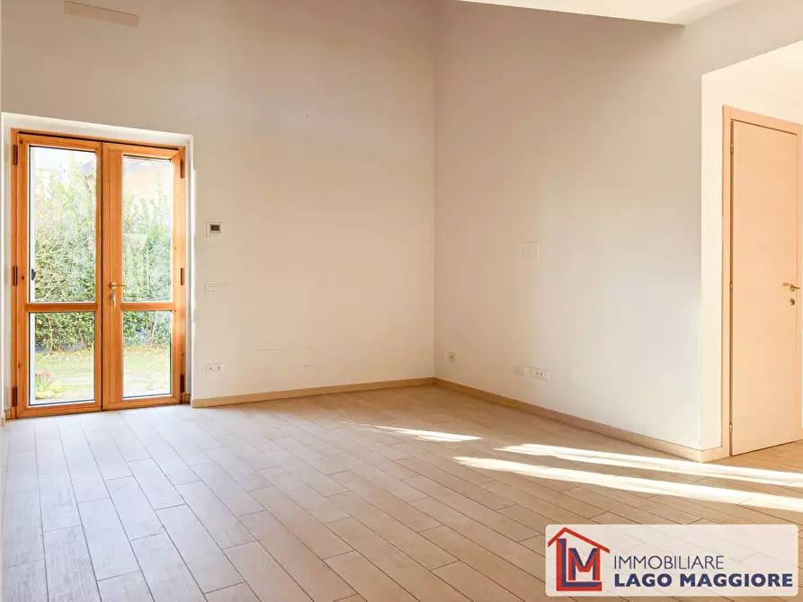 Immagine 26 di Villa in vendita  in Via Milano 1037 a Ispra