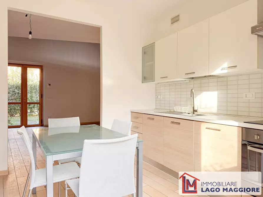 Immagine 33 di Villa in vendita  in Via Milano 1037 a Ispra