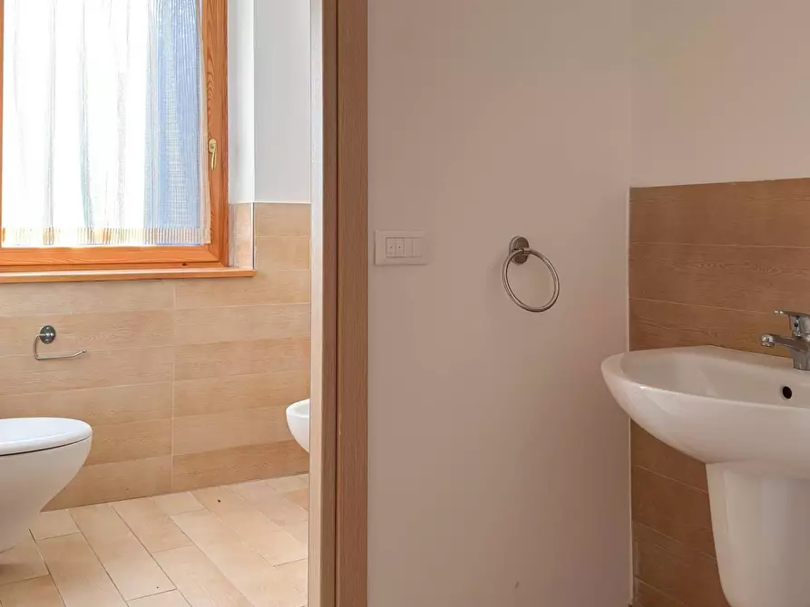 Immagine 44 di Villa in vendita  in Via Milano 1037 a Ispra