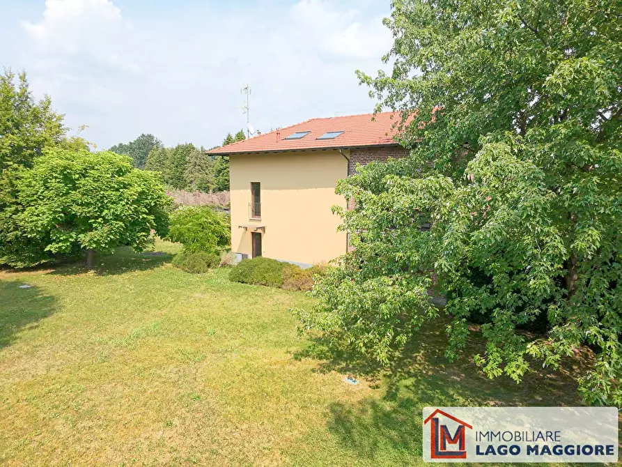 Immagine 7 di Villa in vendita  in Via Monzeglio 86 a Ispra
